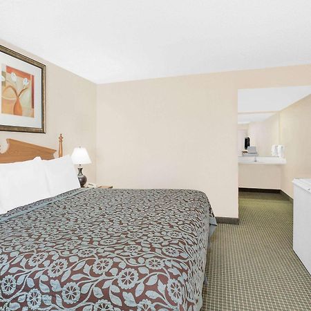 Days Inn By Wyndham Attalla Bagian luar foto