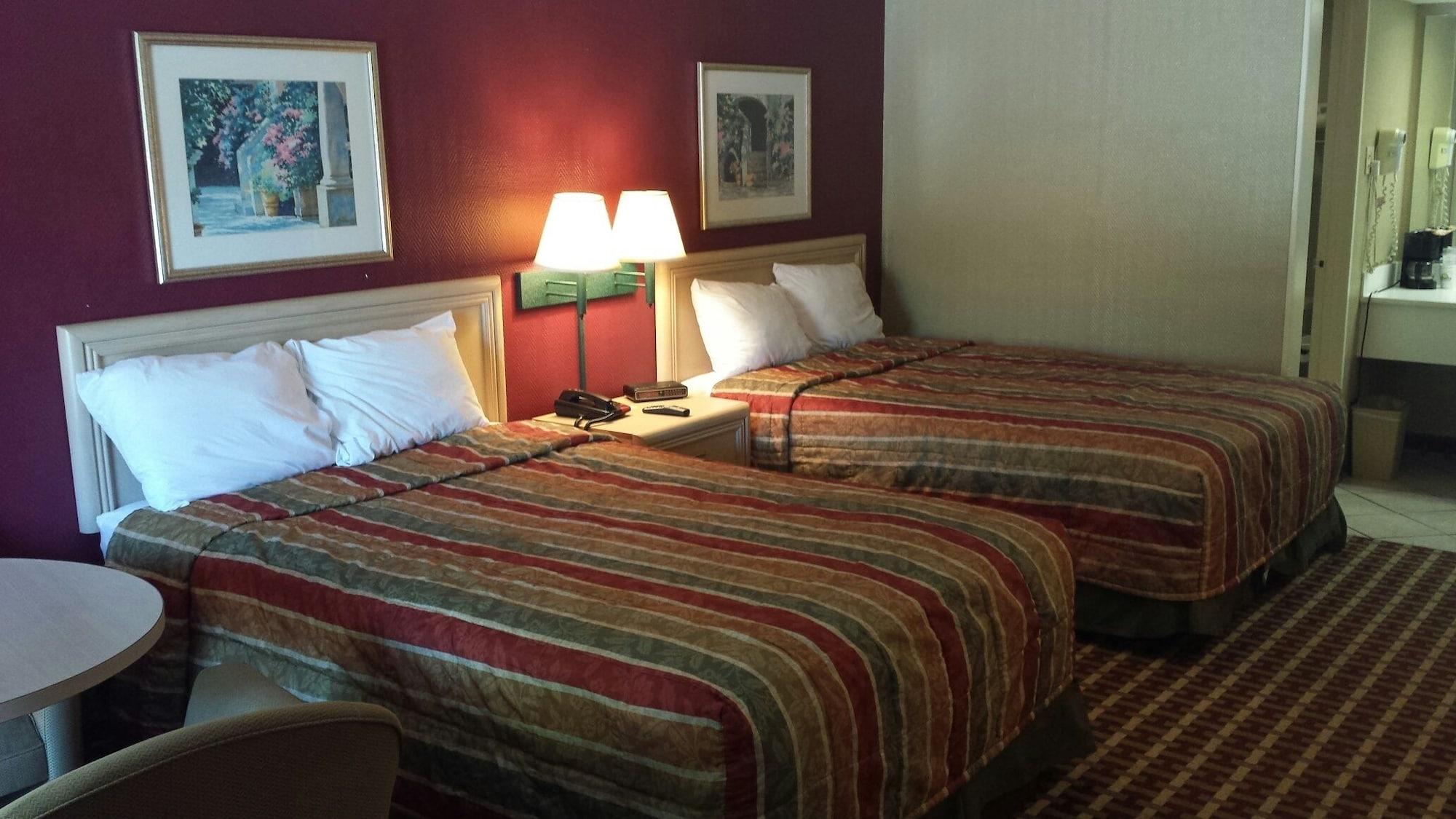 Days Inn By Wyndham Attalla Bagian luar foto