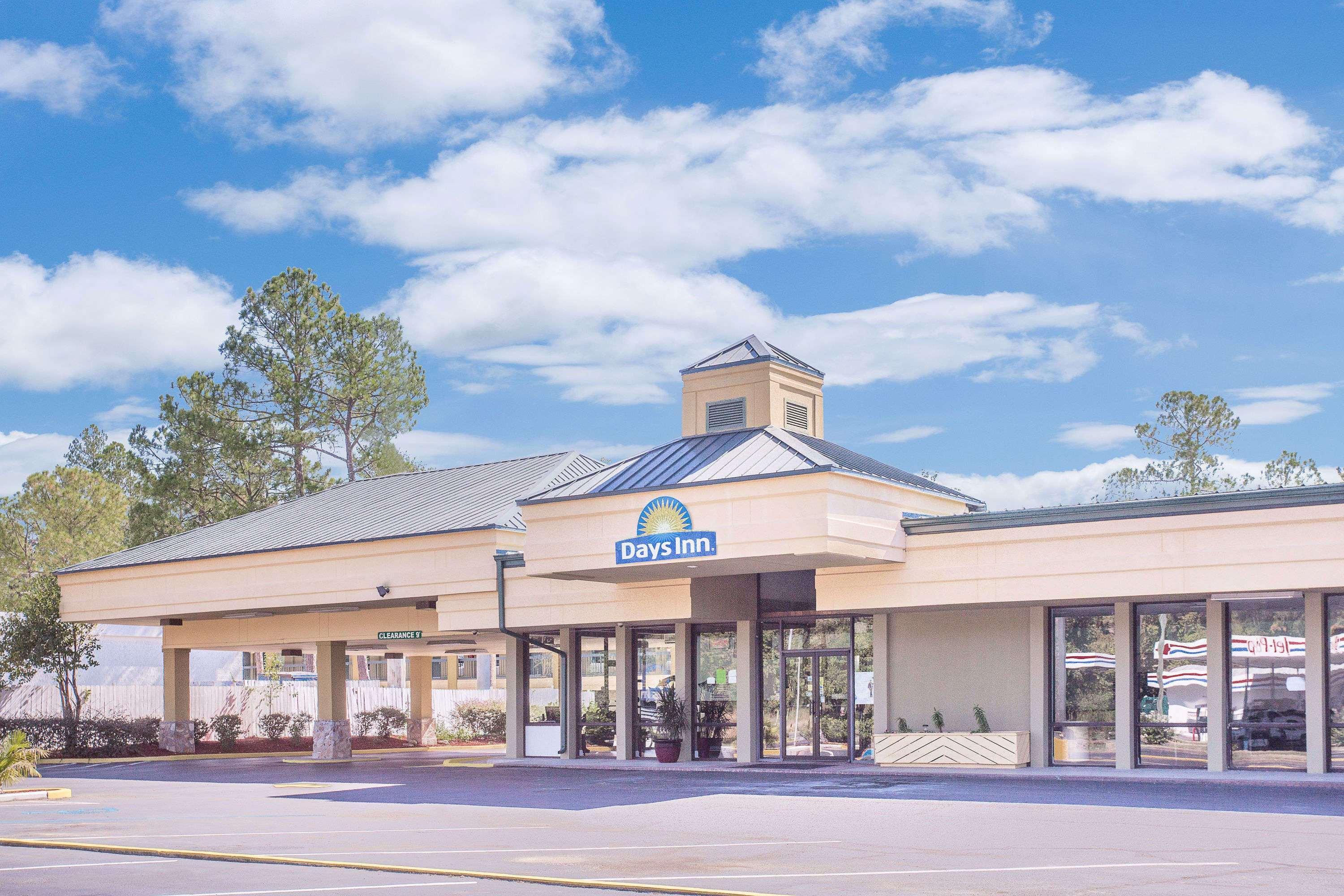 Days Inn By Wyndham Attalla Bagian luar foto